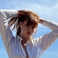 Tati Bruening Desnuda