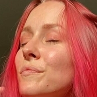 tayeden Desnuda
