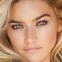 Tess Jantschek Desnuda