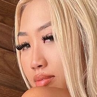 Tina Yoshi Desnuda
