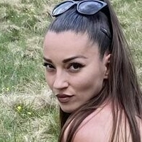 Tinadakic Desnuda