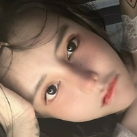 Trương Khả Trân Desnuda