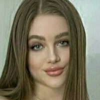 tubabyloba Desnuda