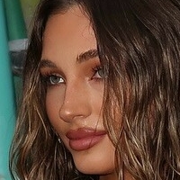 tynieshahales Desnuda