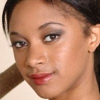 Tyra Moore Desnuda