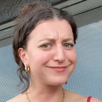 Yvette Segan Desnuda