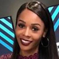 Zuri Hall Desnuda